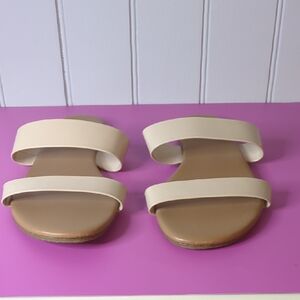 LC Lauren Conrad Cream Tan Sandals